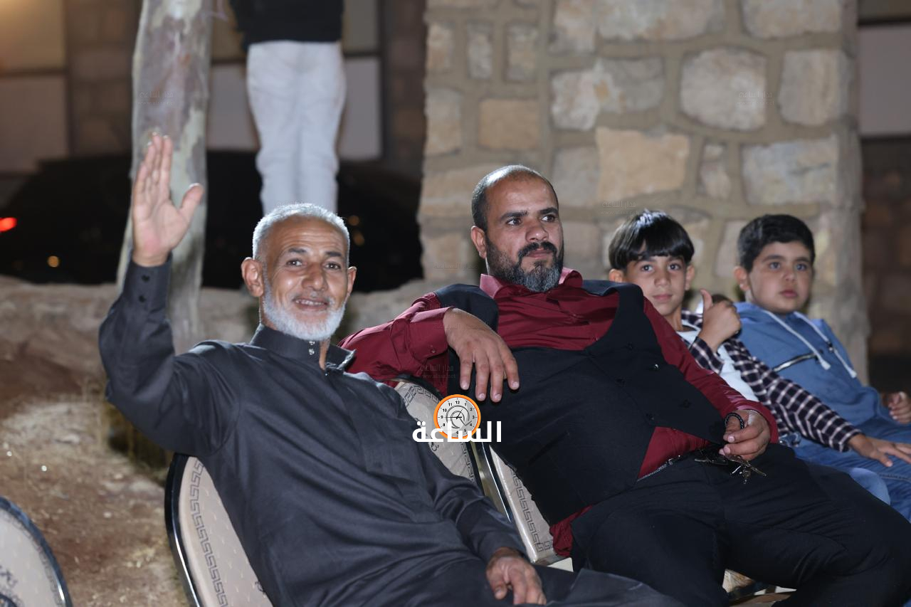 Madar Al-Saa Images 0.4001817500218404