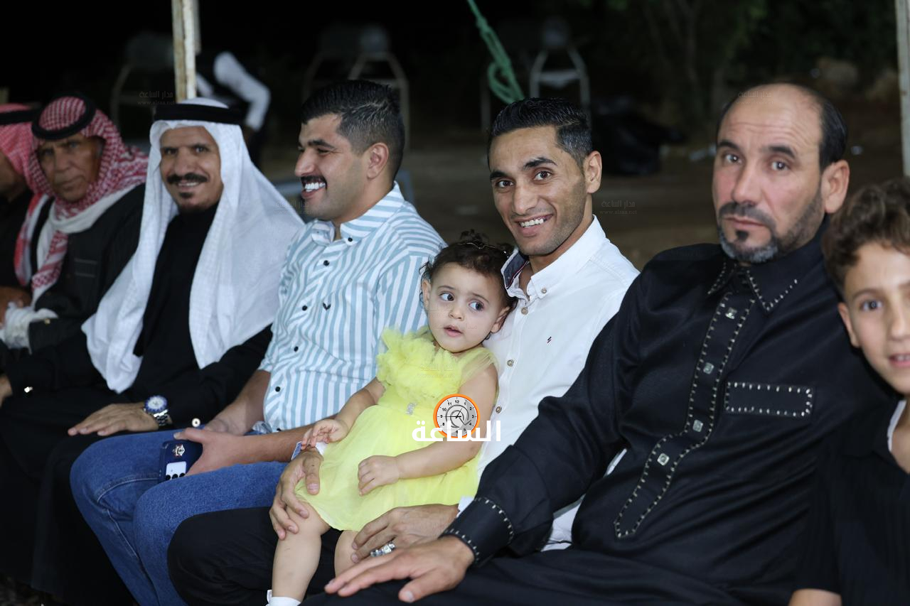 Madar Al-Saa Images 0.990300209905026