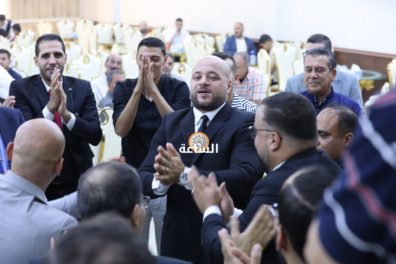 Madar Al-Saa Images 0.4538570486613869