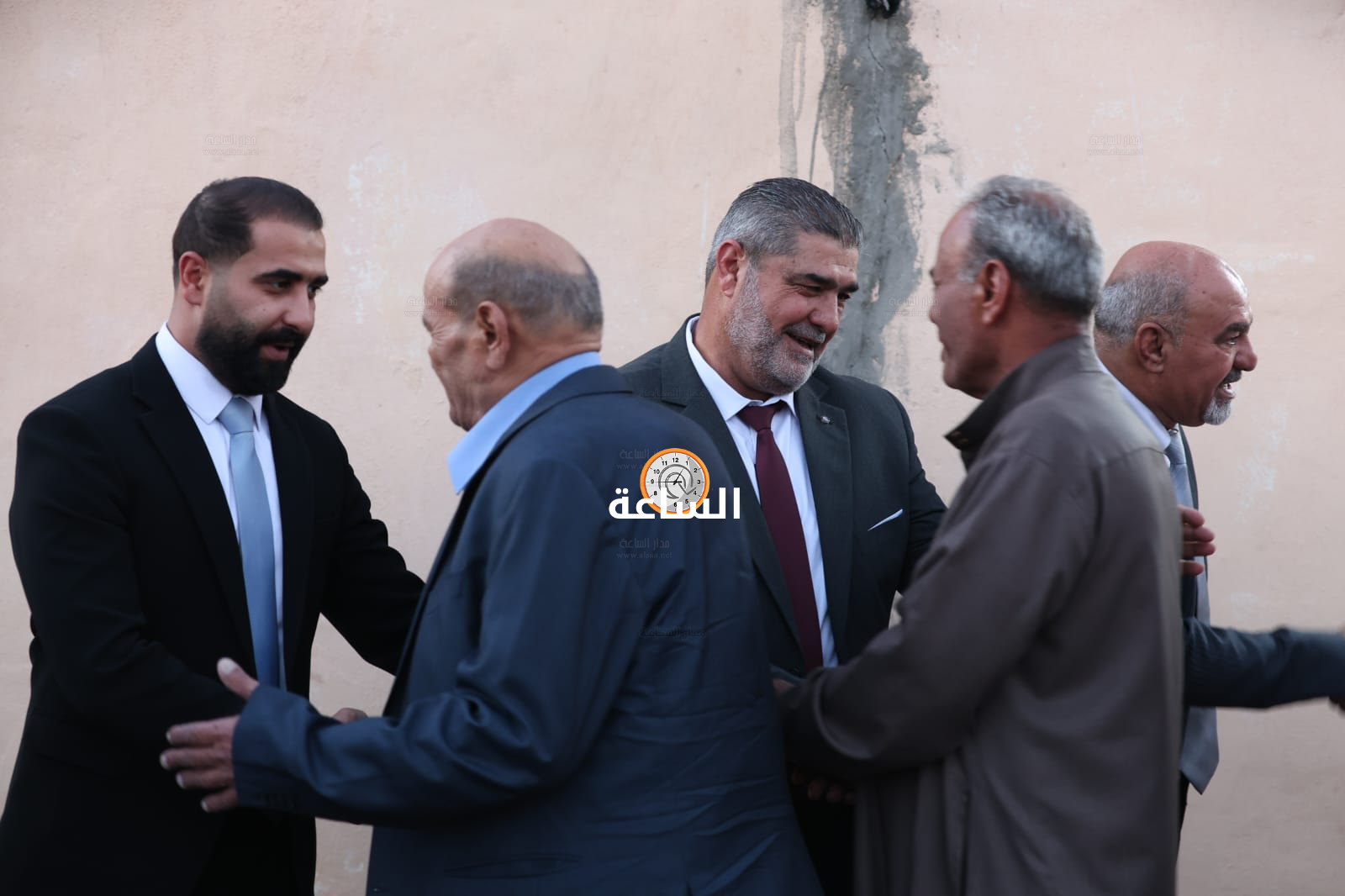 Madar Al-Saa Images 0.8695704419499305