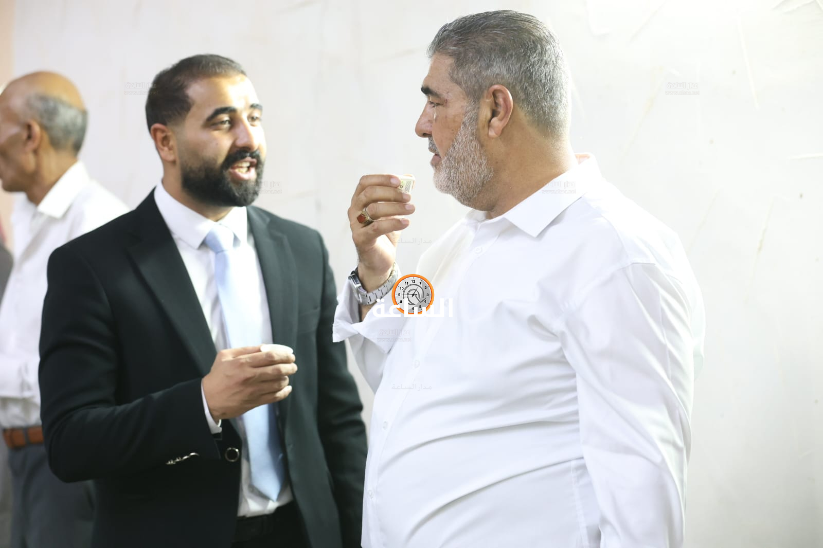 Madar Al-Saa Images 0.4229021610266047