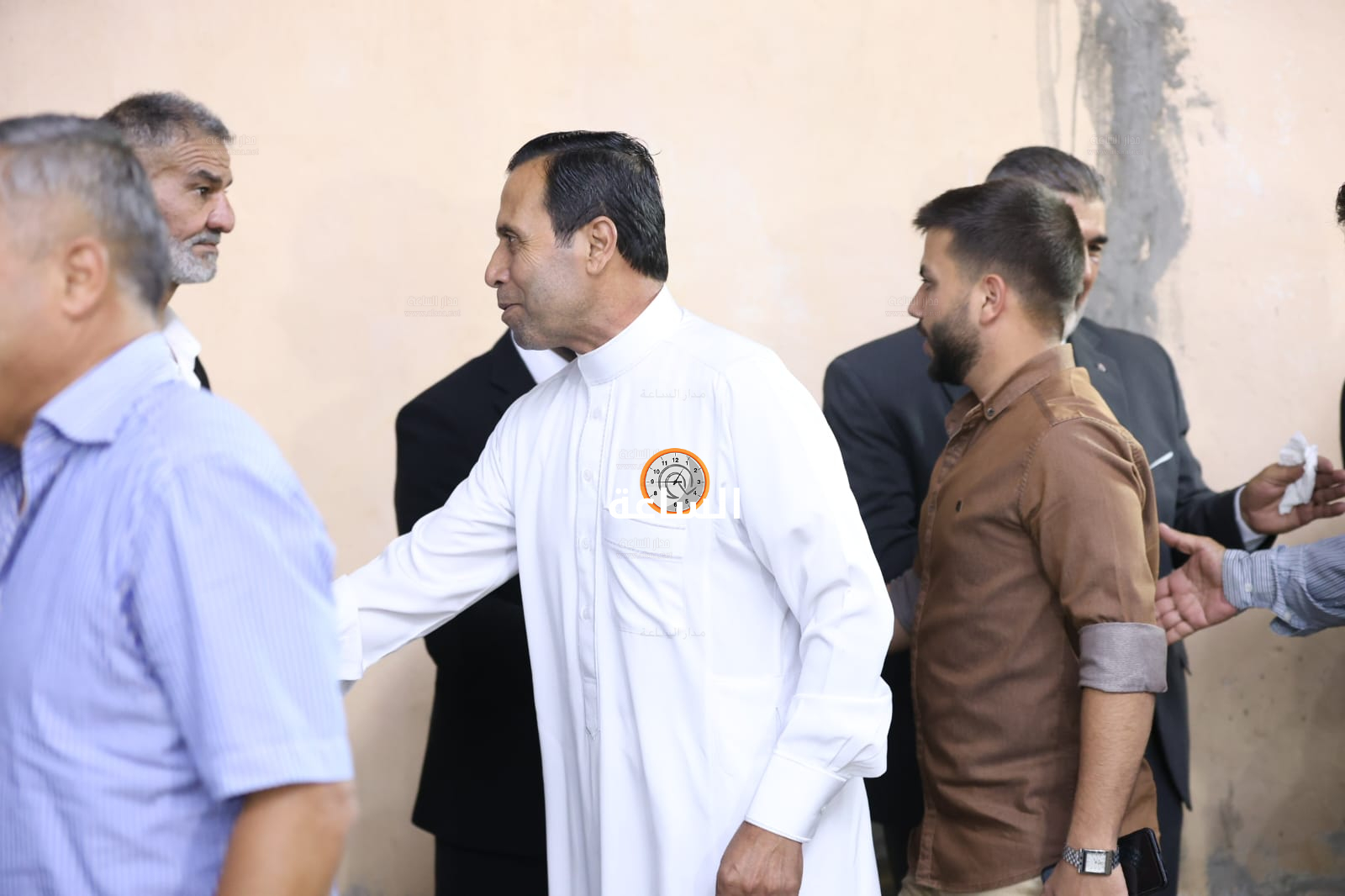 Madar Al-Saa Images 0.7404935381602262