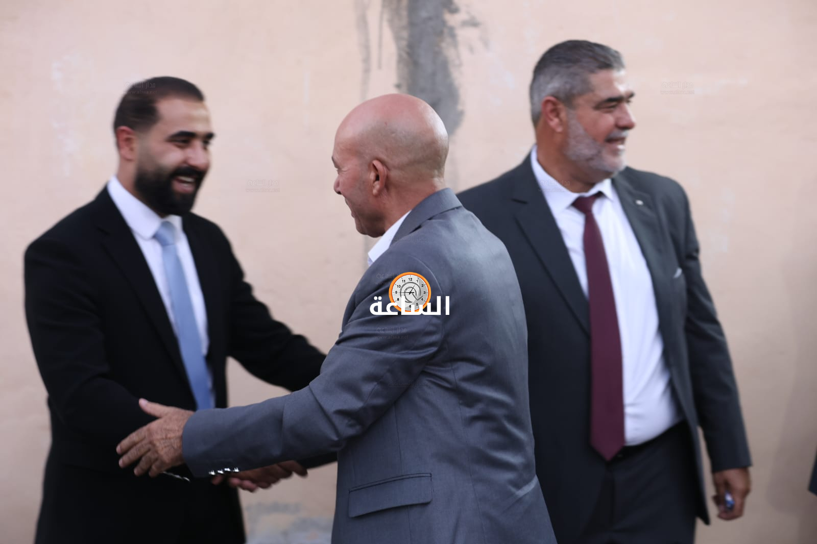 Madar Al-Saa Images 0.48981644886324516
