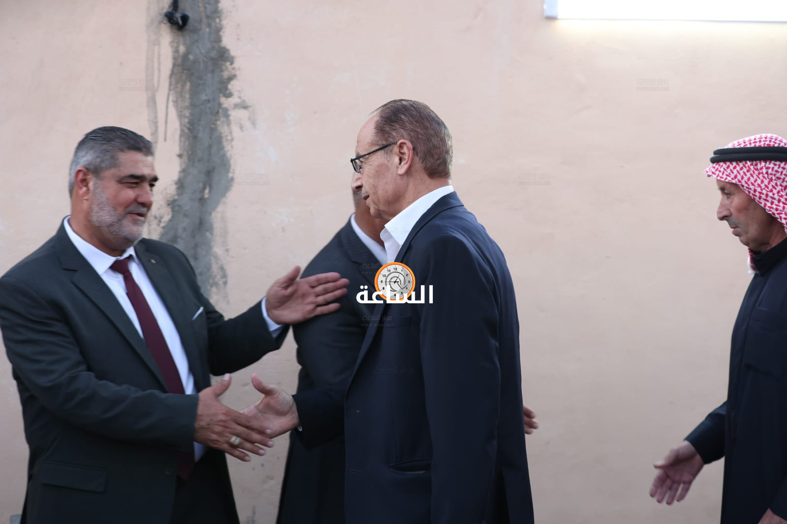 Madar Al-Saa Images 0.387030048762218