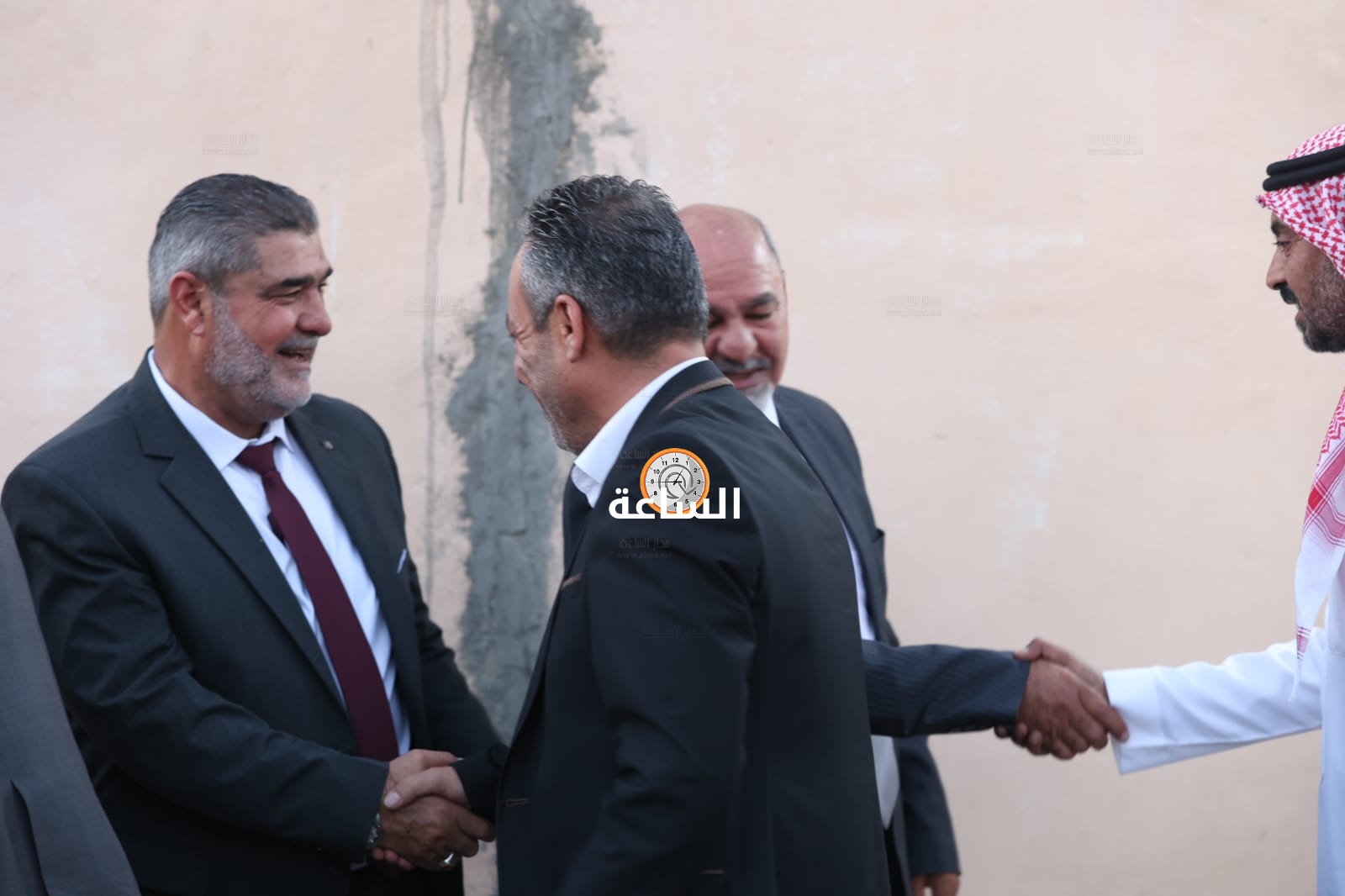 Madar Al-Saa Images 0.08456123220458889