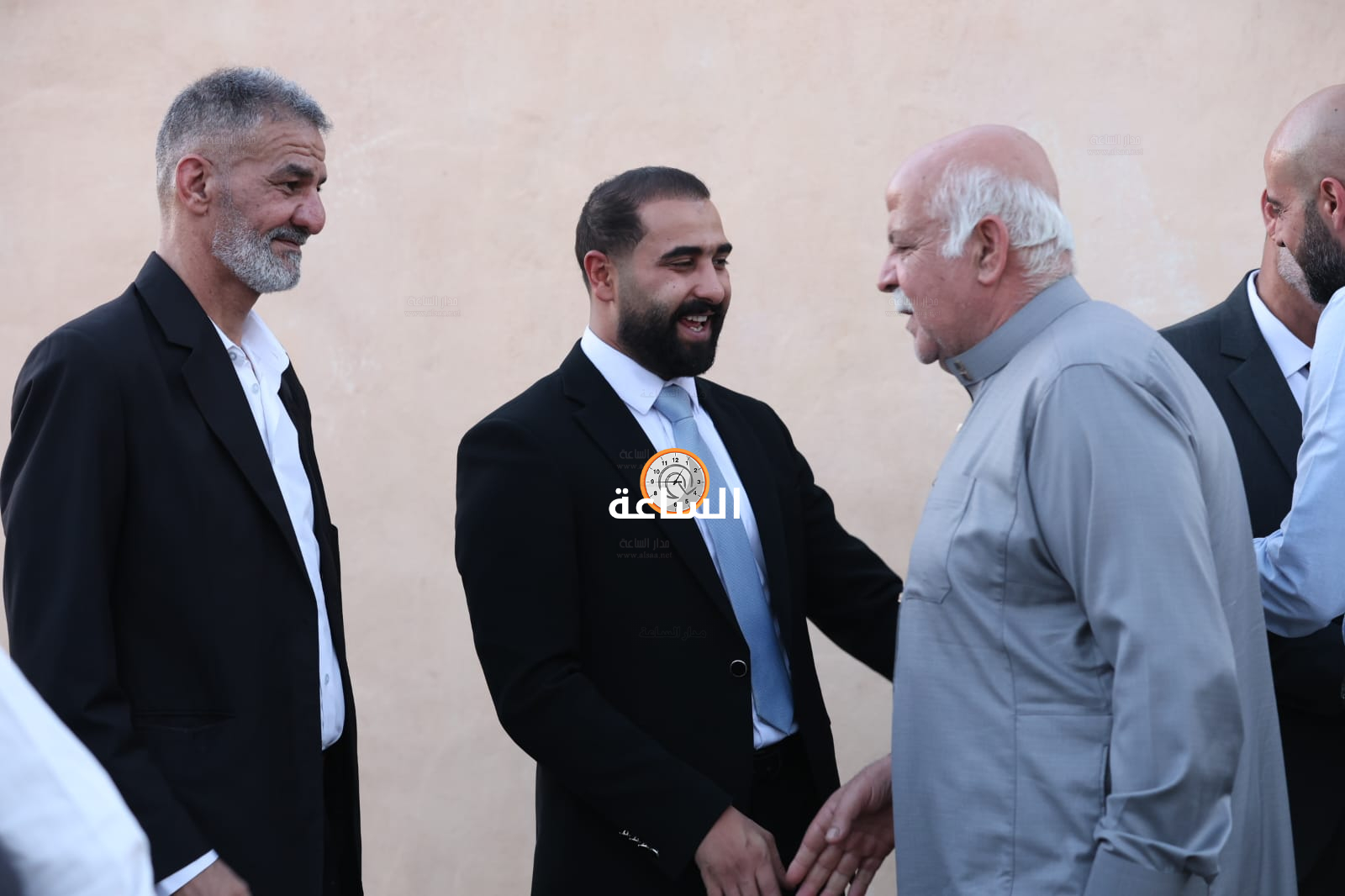 Madar Al-Saa Images 0.1849474679585852