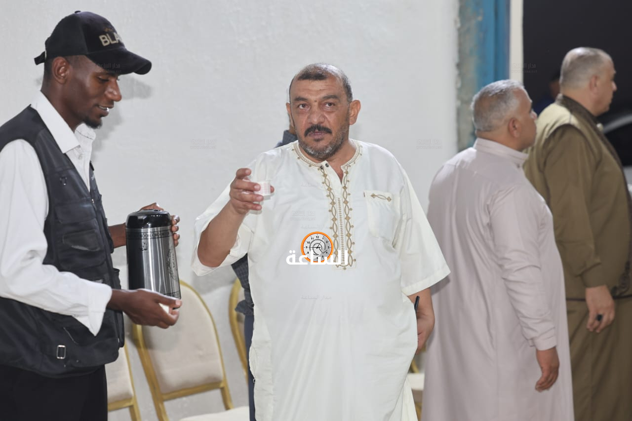 Madar Al-Saa Images 0.18638283514145182
