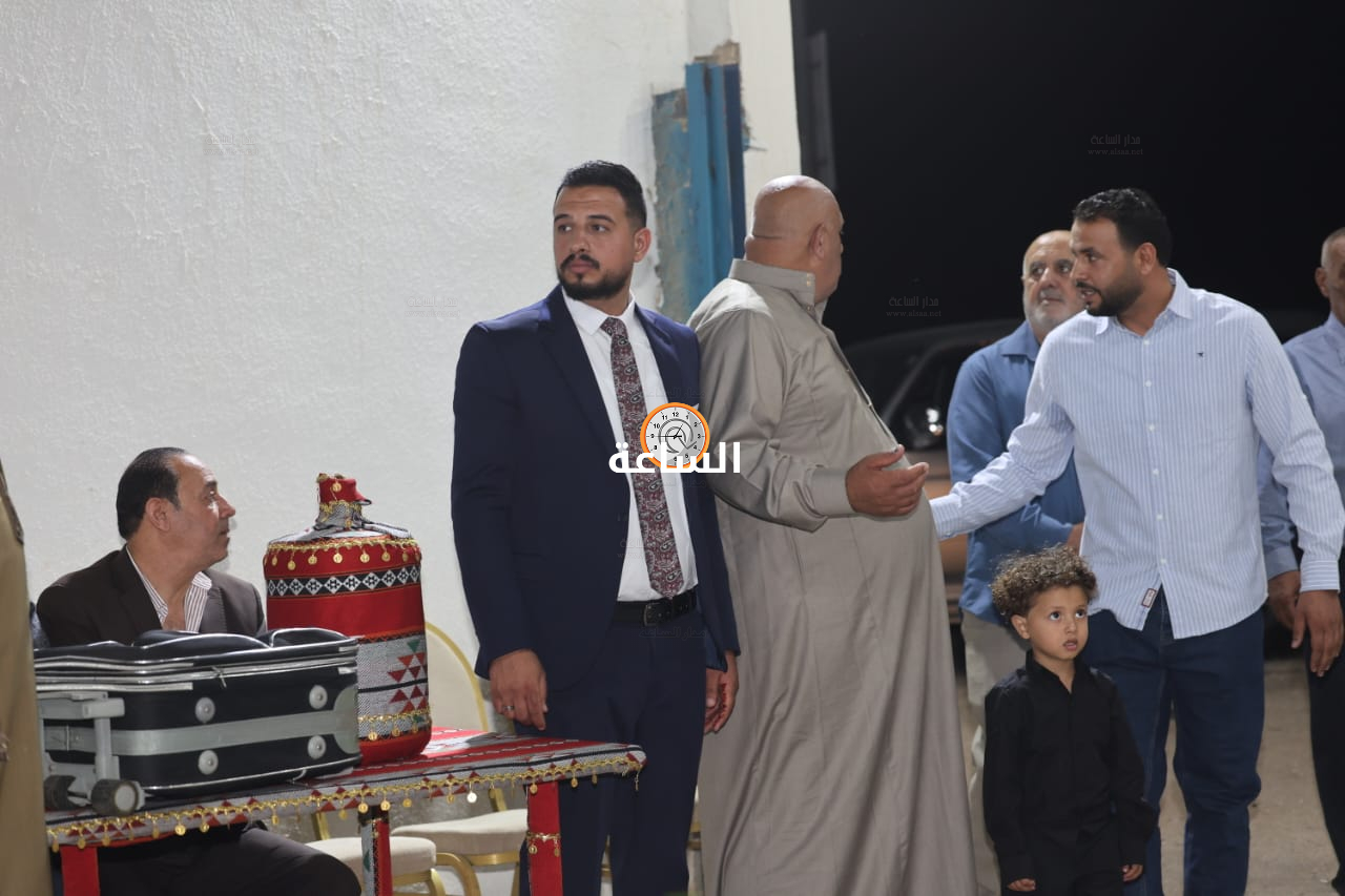 Madar Al-Saa Images 0.13421133357510118