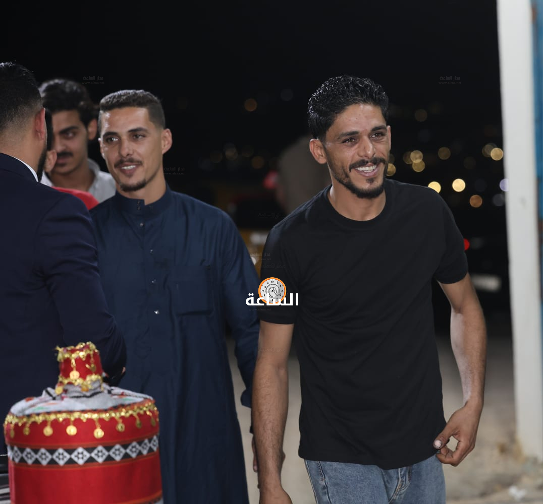 Madar Al-Saa Images 0.7643715372508737