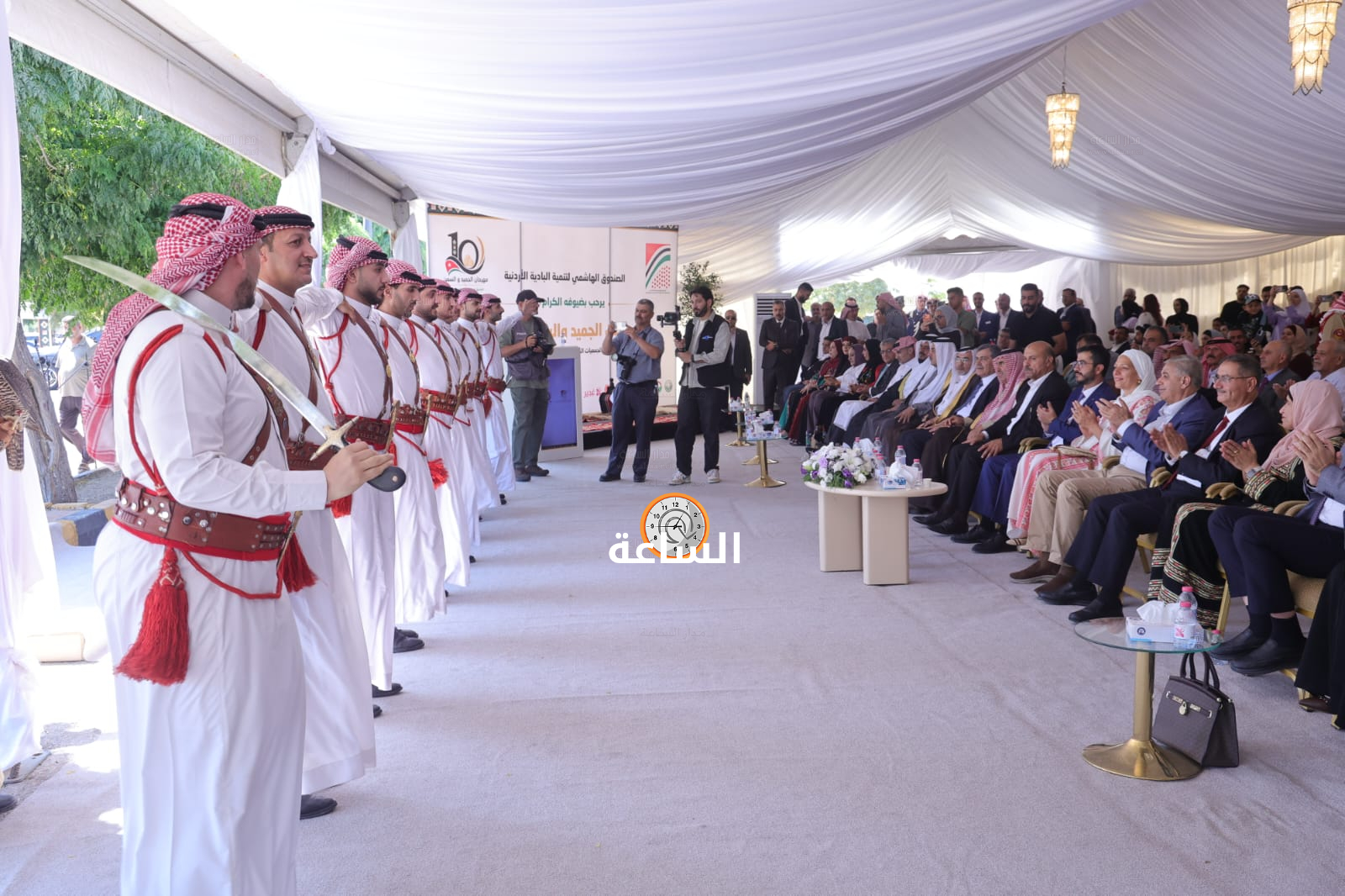 Madar Al-Saa Images 0.11262278478376897