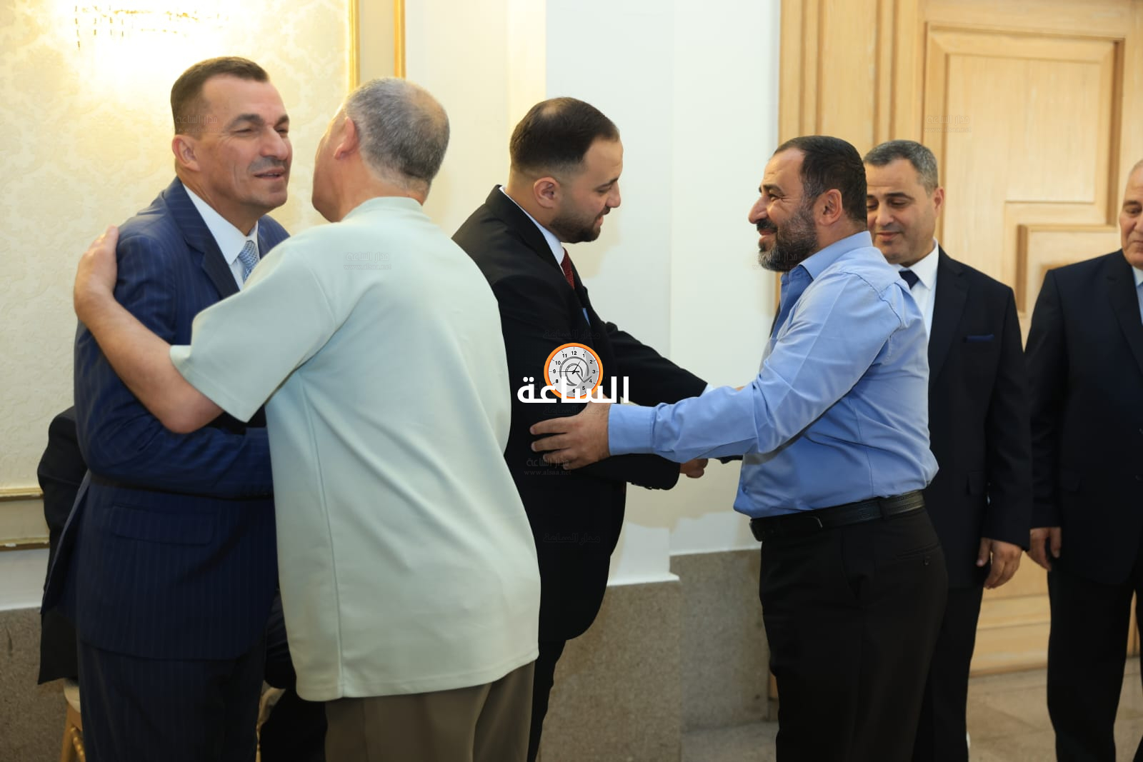 Madar Al-Saa Images 0.319184580336624