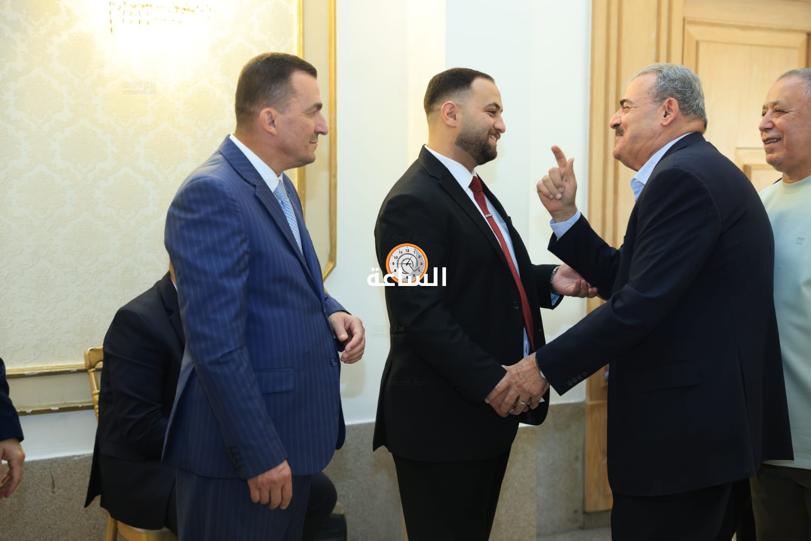 Madar Al-Saa Images 0.05140557733757345