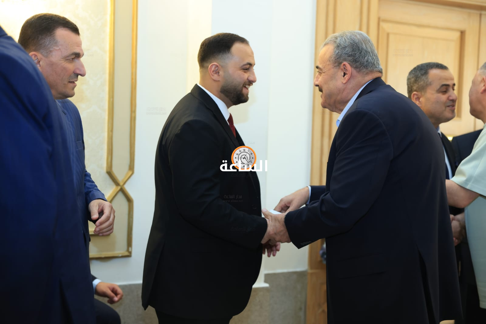 Madar Al-Saa Images 0.2444120748412275