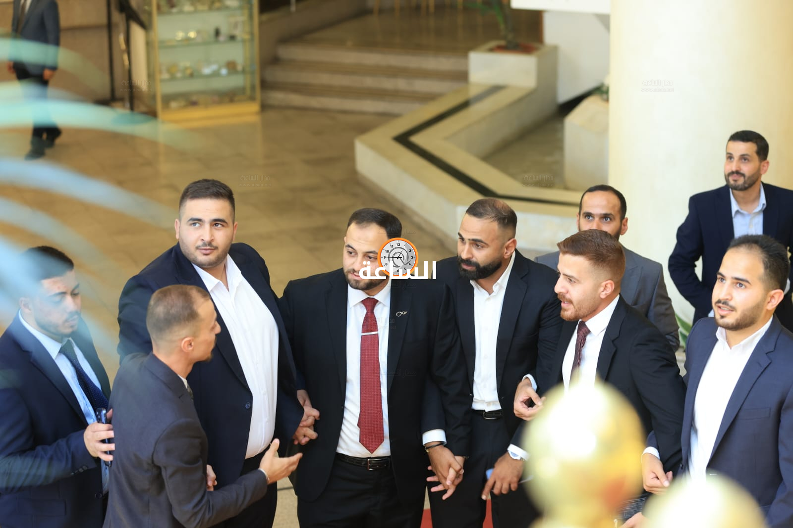 Madar Al-Saa Images 0.4253865355574892