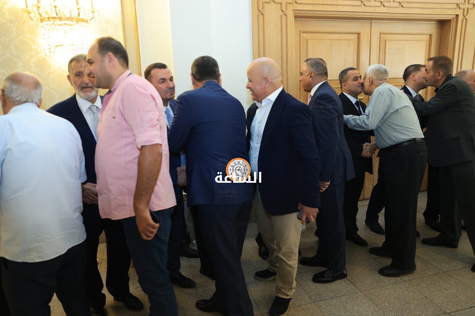Madar Al-Saa Images 0.17767507527287085