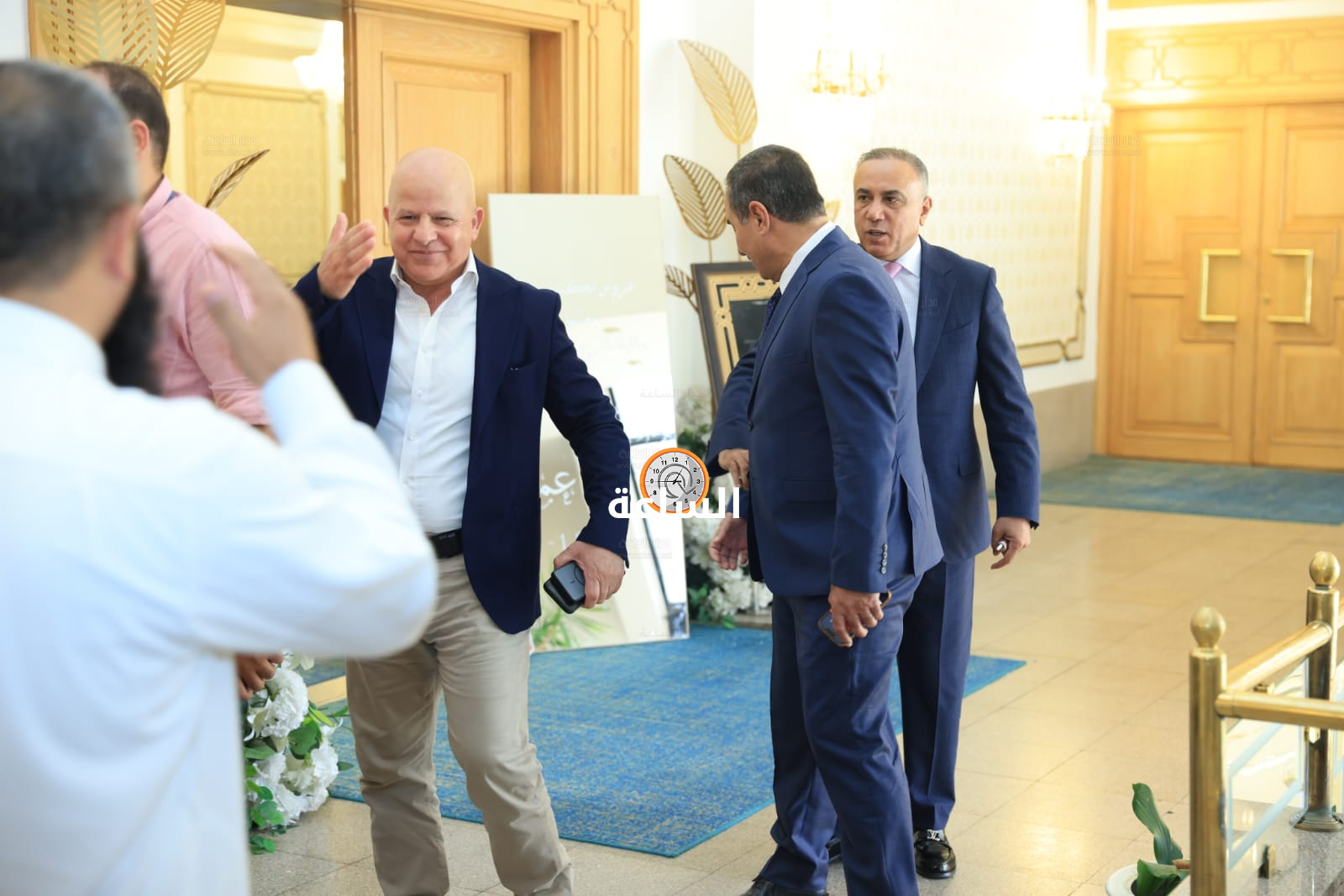 Madar Al-Saa Images 0.14152429625237584