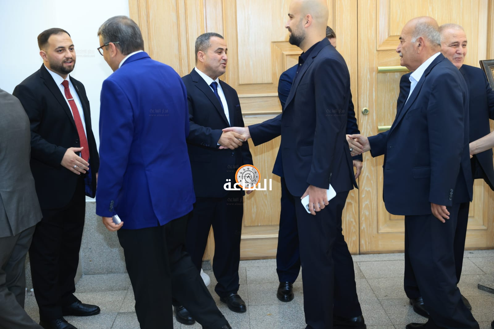 Madar Al-Saa Images 0.8678723905691218