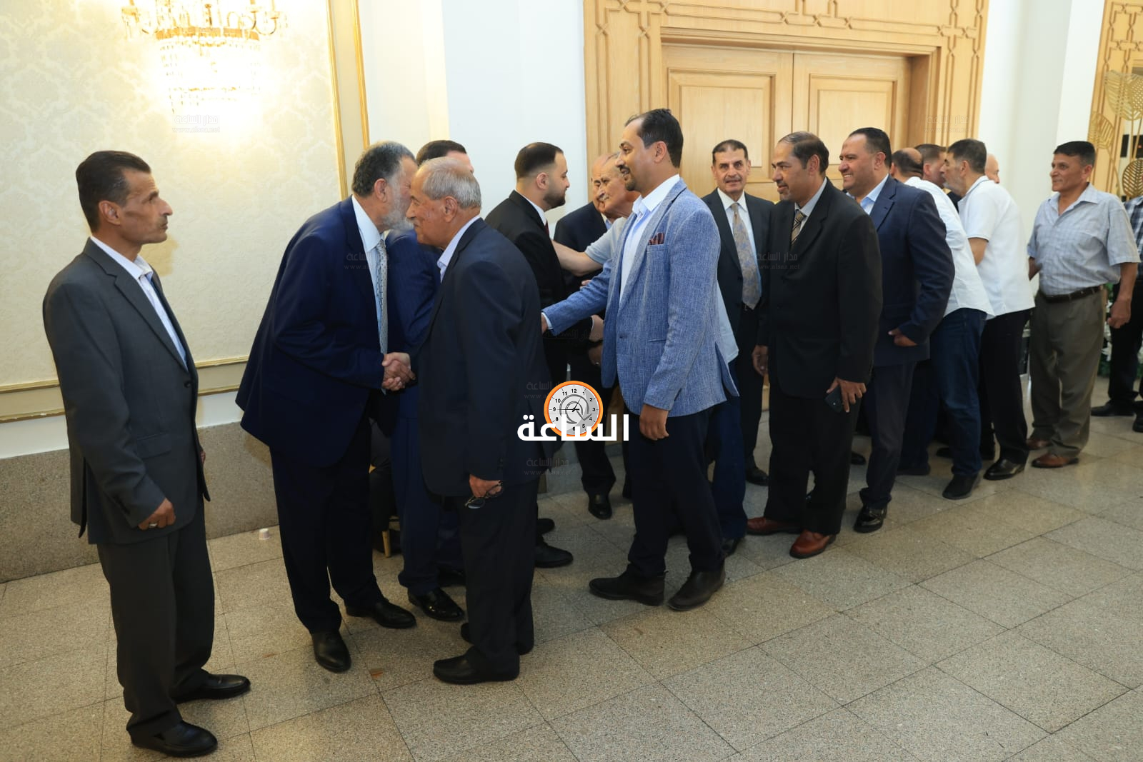 Madar Al-Saa Images 0.15194630845172408