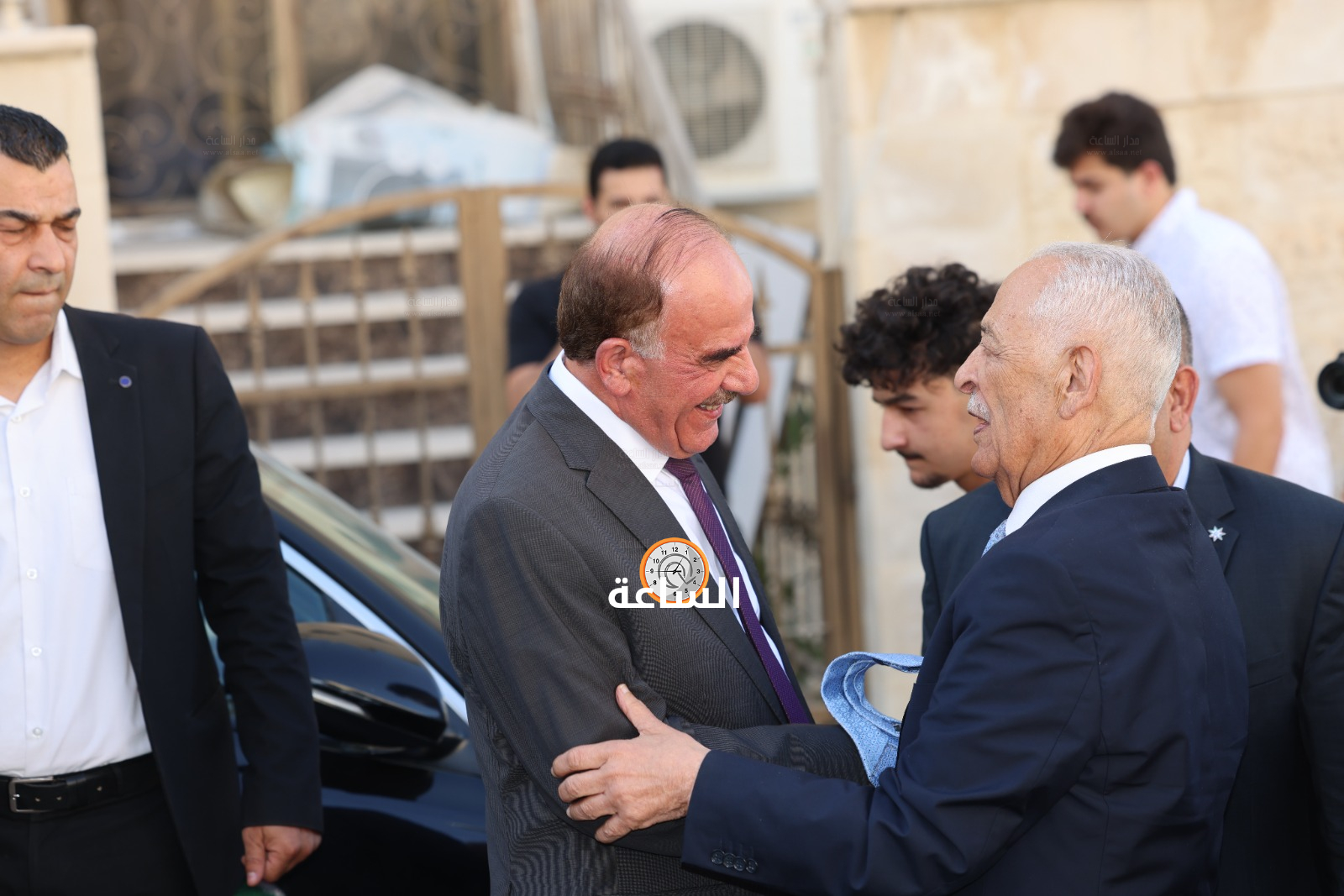 Madar Al-Saa Images 0.9498563123455286