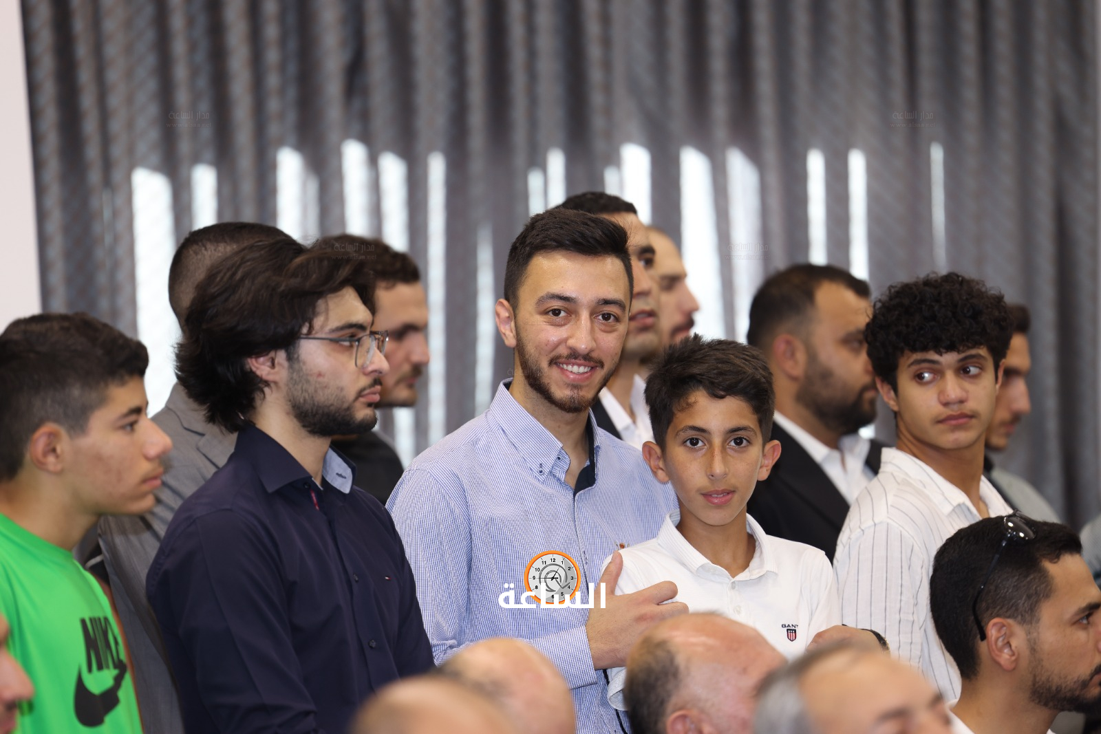 Madar Al-Saa Images 0.7496158611129679