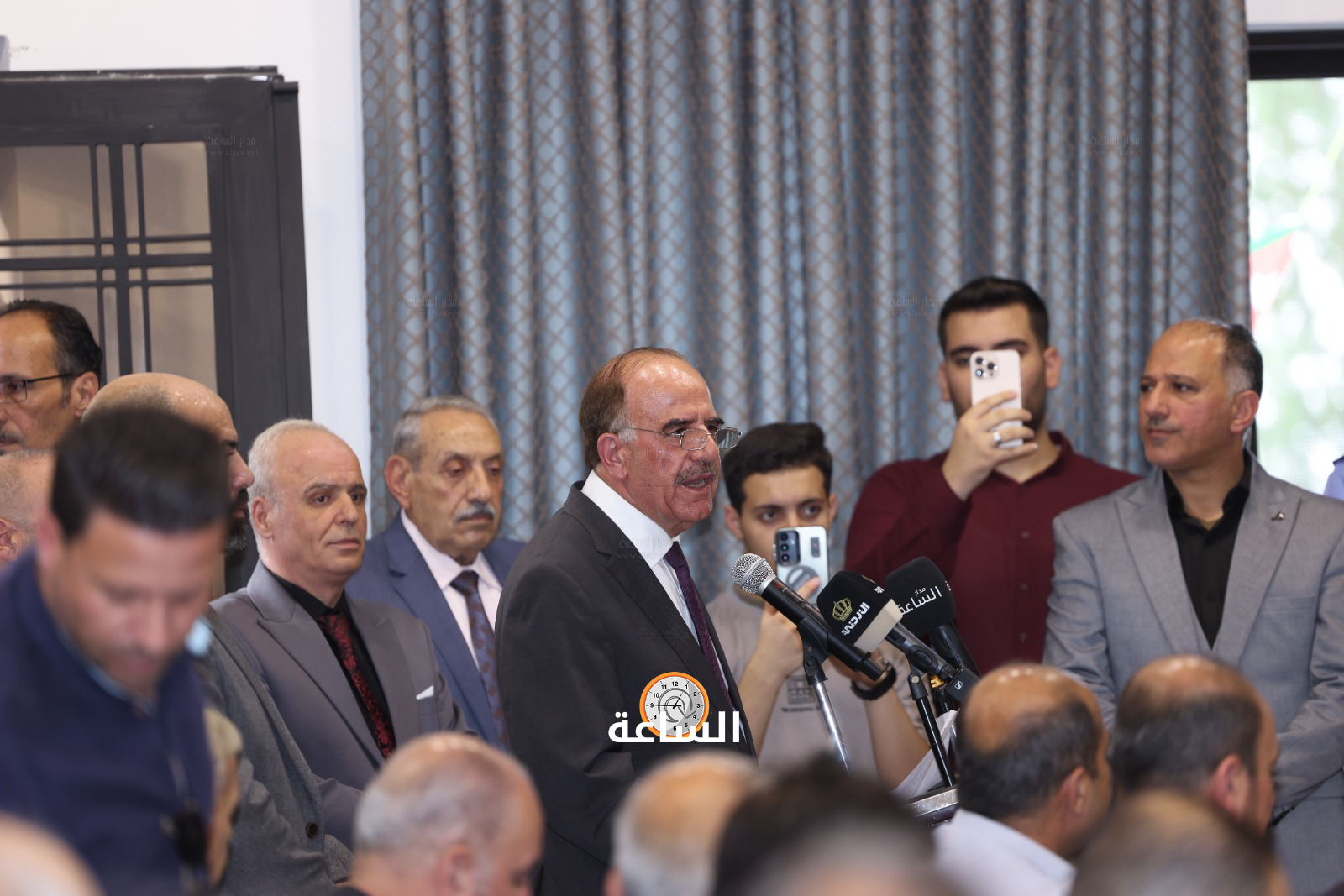 Madar Al-Saa Images 0.3524512987382683