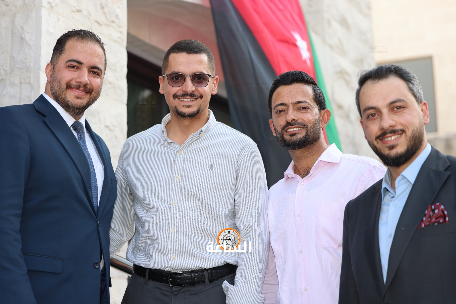 Madar Al-Saa Images 0.2395673498186669
