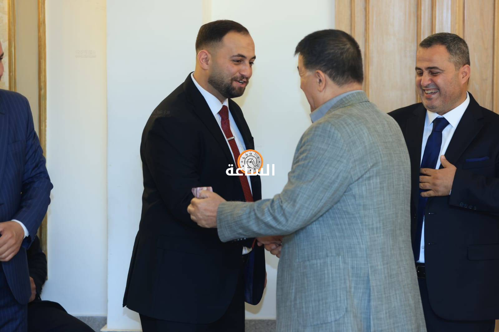 Madar Al-Saa Images 0.3733504724581205