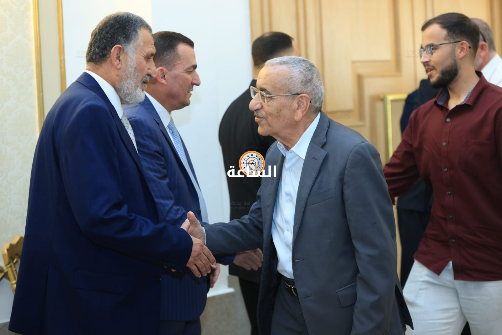 Madar Al-Saa Images 0.7121583851769047