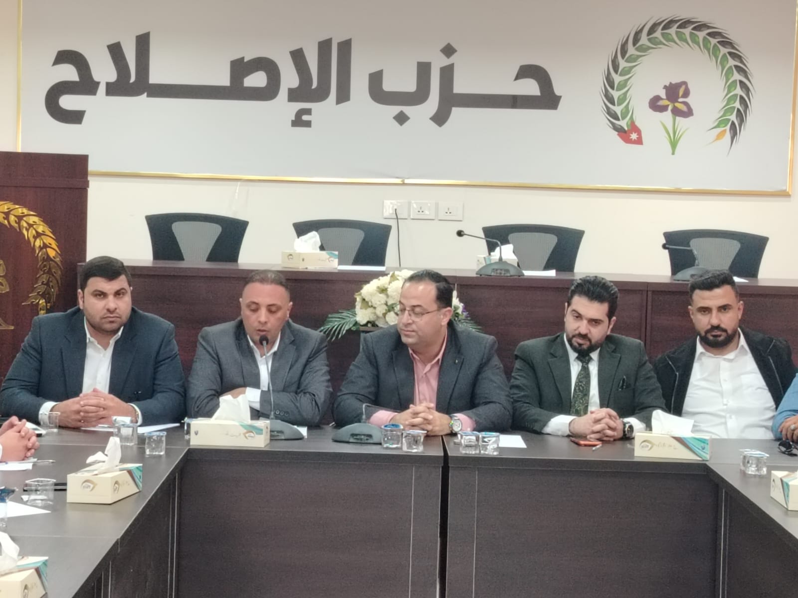 Madar Al-Saa Images 0.7166268725437879