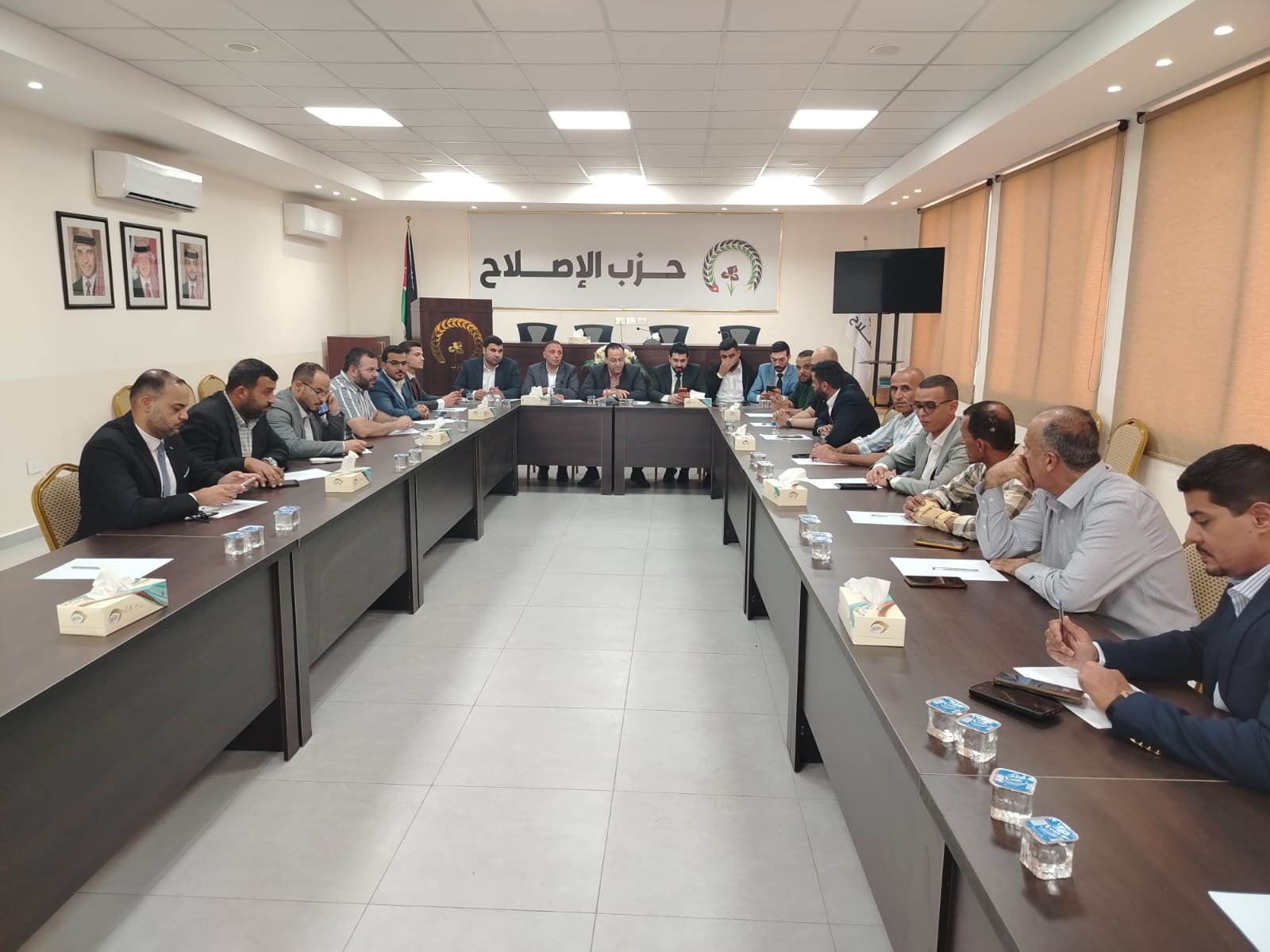 Madar Al-Saa Images 0.7429448961933924