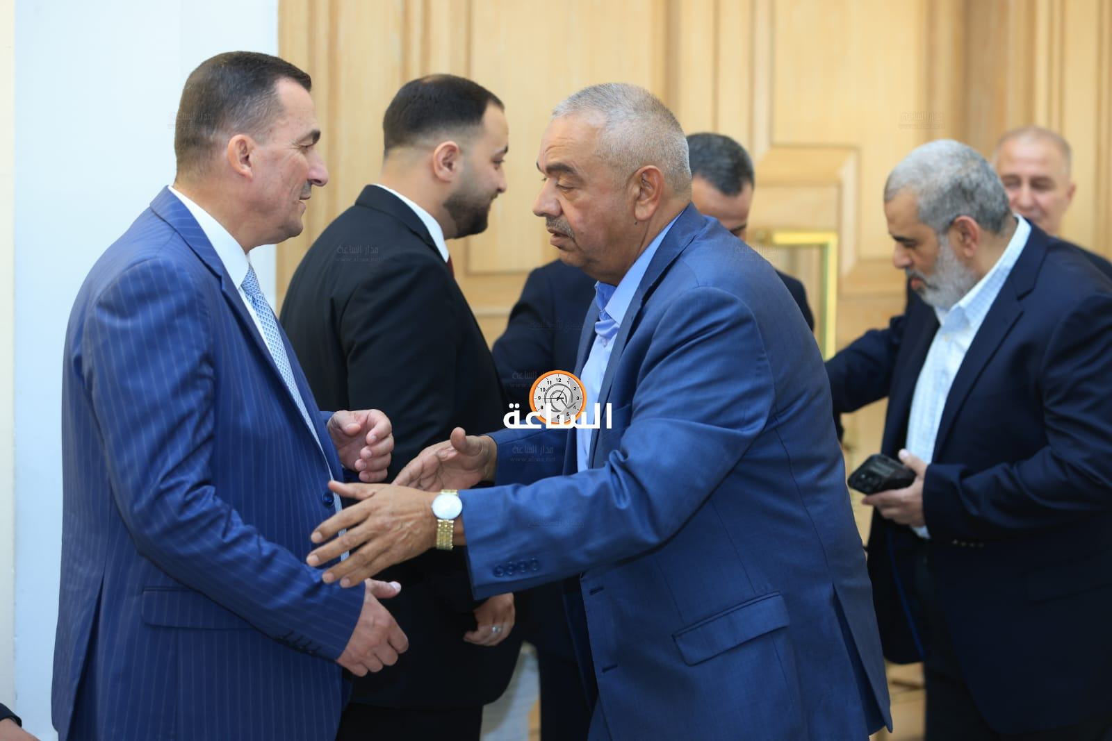 Madar Al-Saa Images 0.46733614104152366