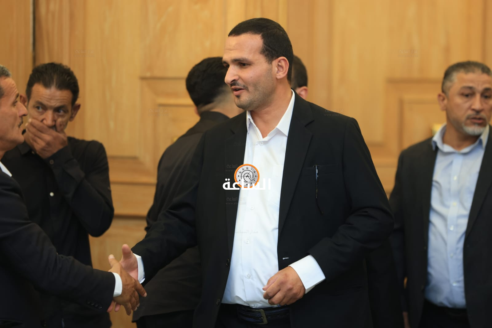 Madar Al-Saa Images 0.9349748756525685