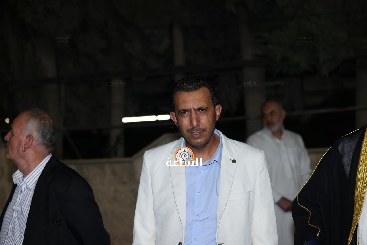 Madar Al-Saa Images 0.25744289073018