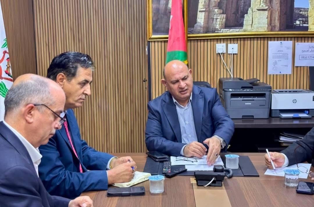 Madar Al-Saa Images 0.8521359547857362