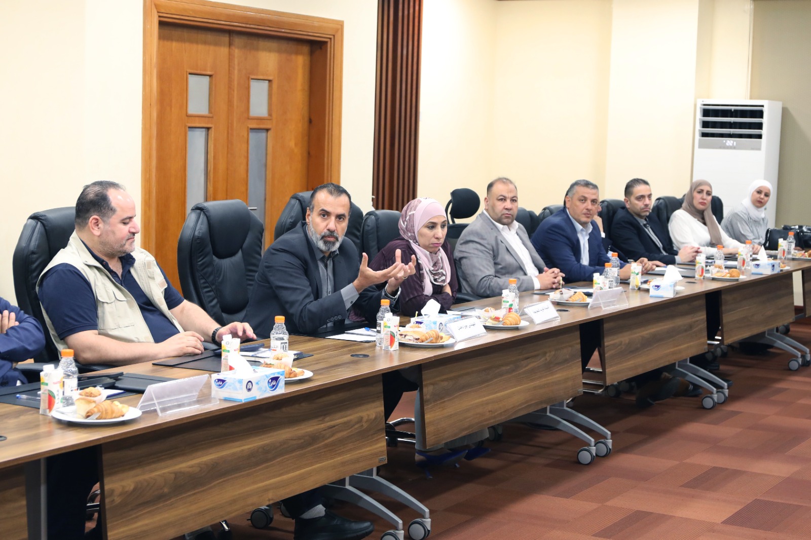 Madar Al-Saa Images 0.6011606187992123