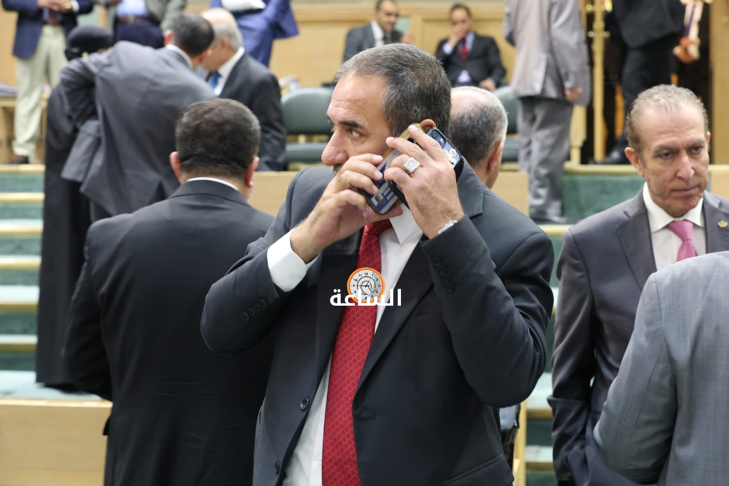 Madar Al-Saa Images 0.9398807212552789