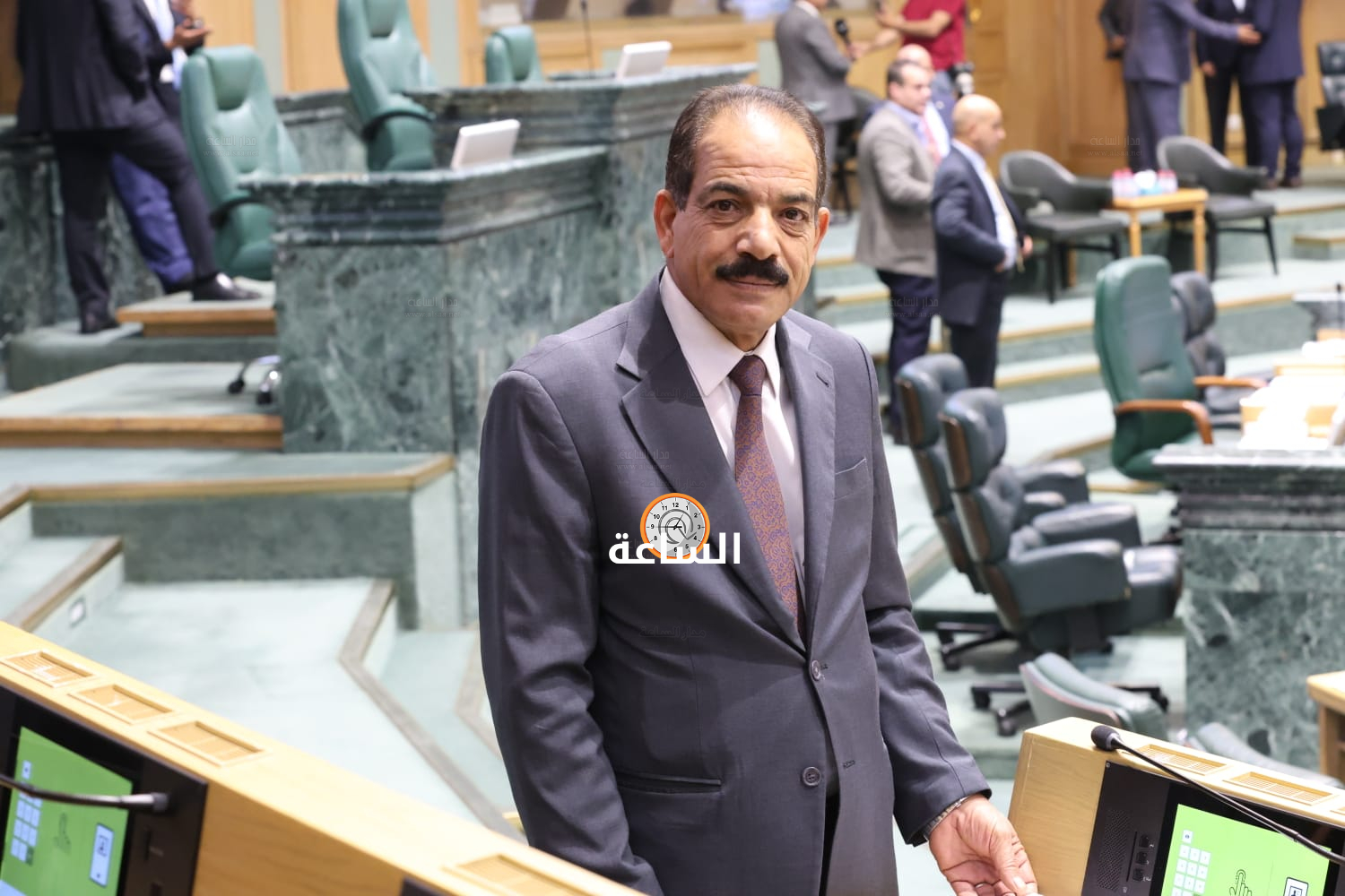 Madar Al-Saa Images 0.30074790188854206