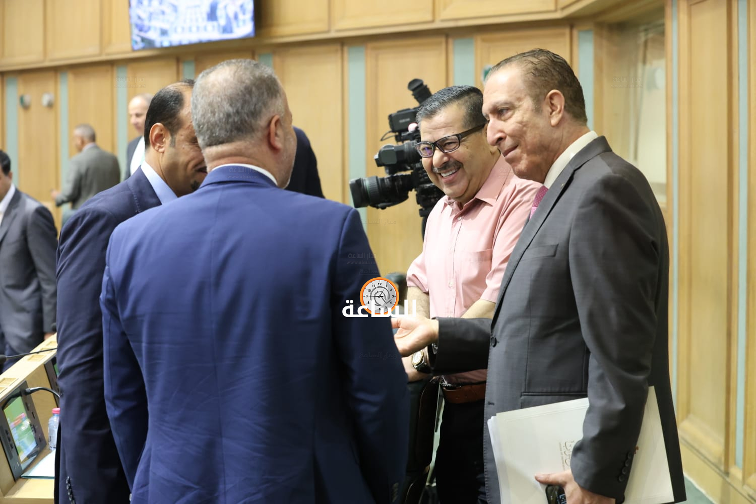 Madar Al-Saa Images 0.584229280109072