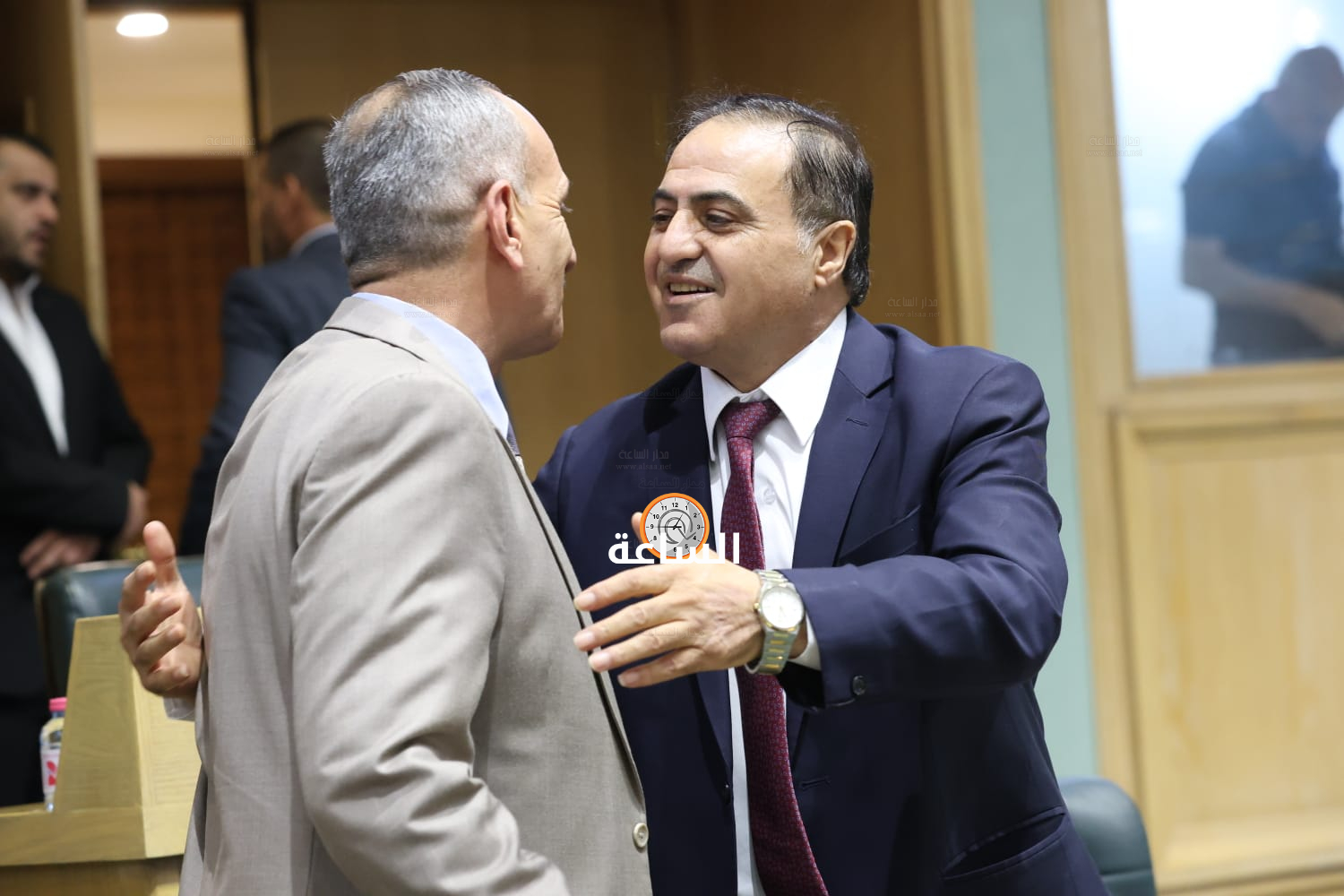 Madar Al-Saa Images 0.11028063068361804