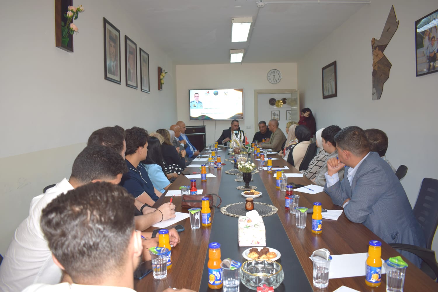 Madar Al-Saa Images 0.79410791216583