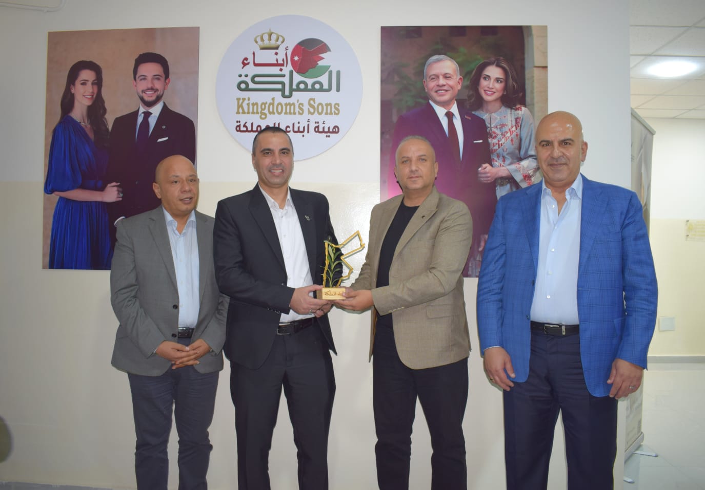 Madar Al-Saa Images 0.08161339968889891