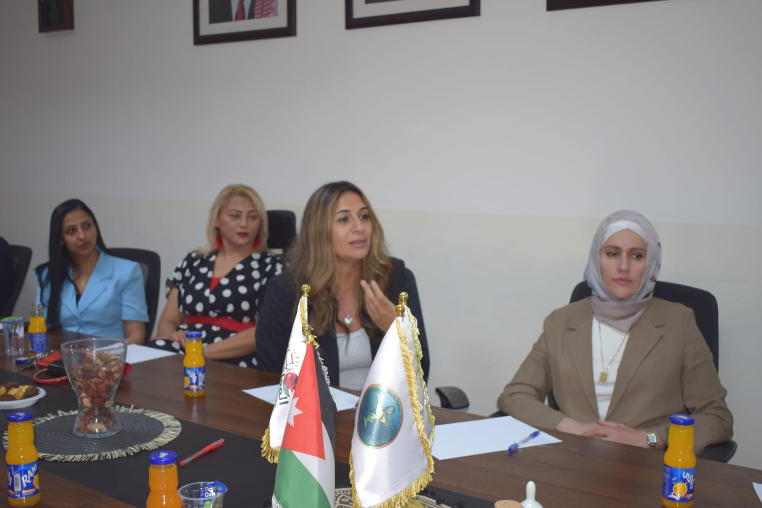 Madar Al-Saa Images 0.6679670570347314