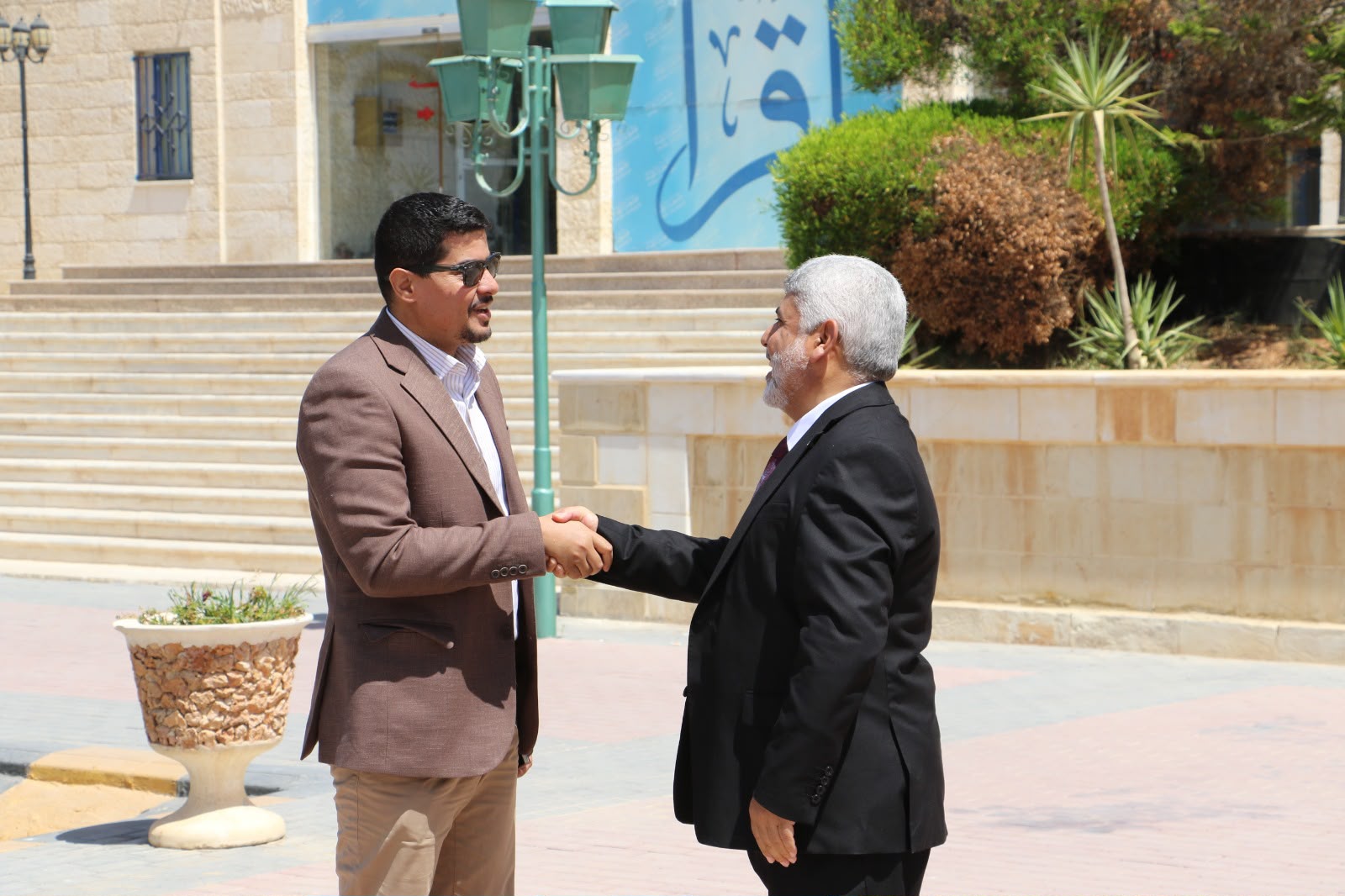 Madar Al-Saa Images 0.5396262387168438