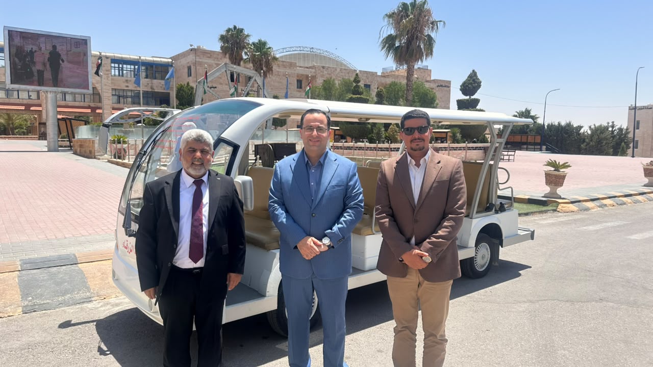 Madar Al-Saa Images 0.5122300786099687
