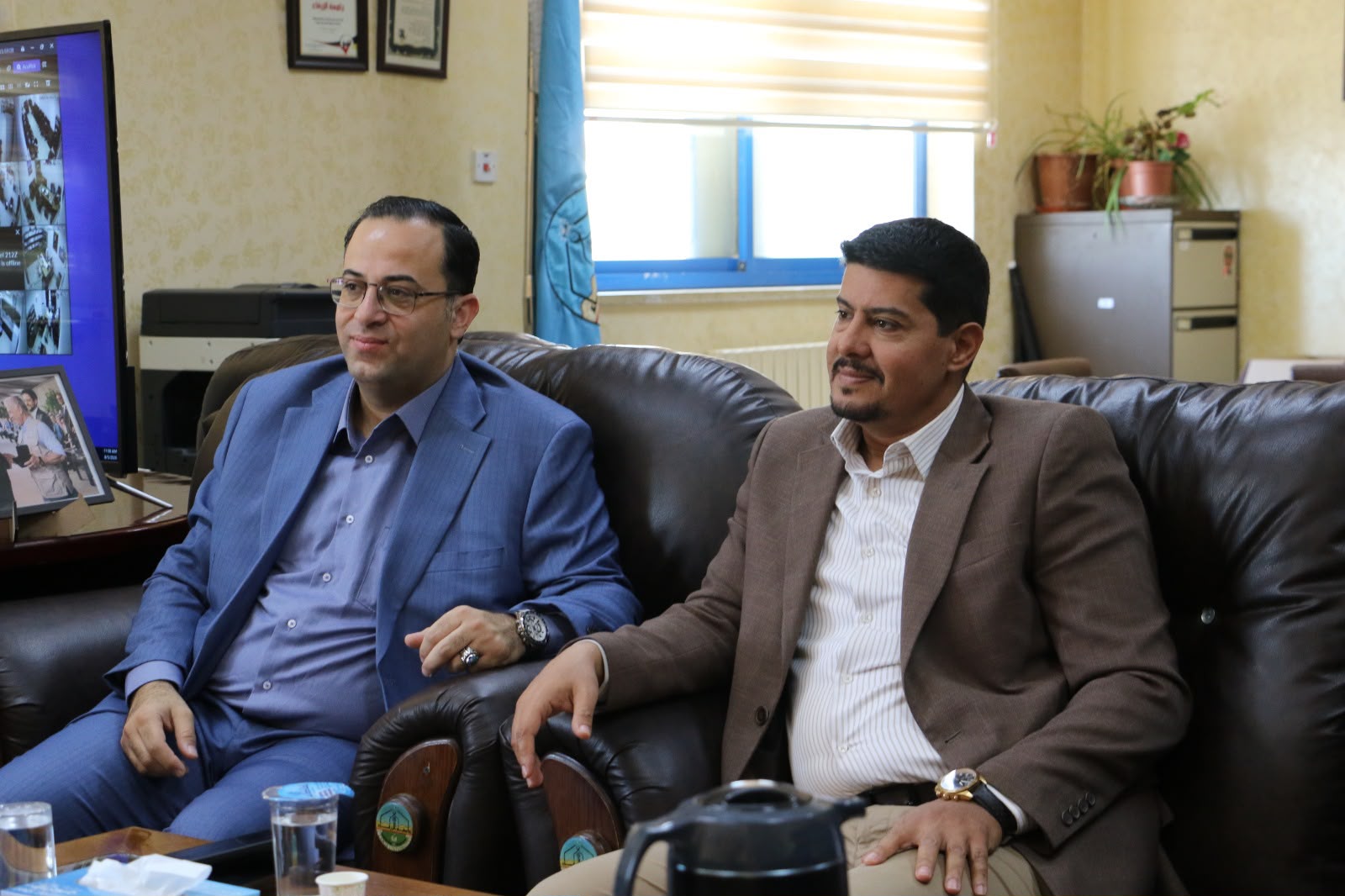 Madar Al-Saa Images 0.456151782213987