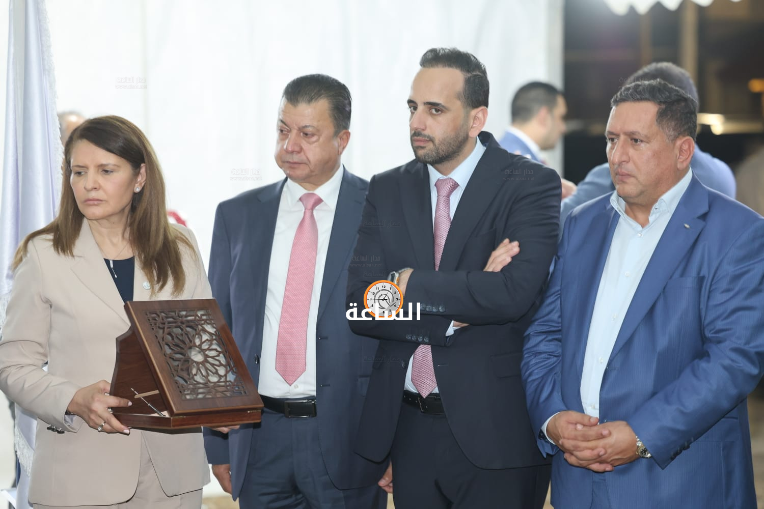 Madar Al-Saa Images 0.10720692183864367