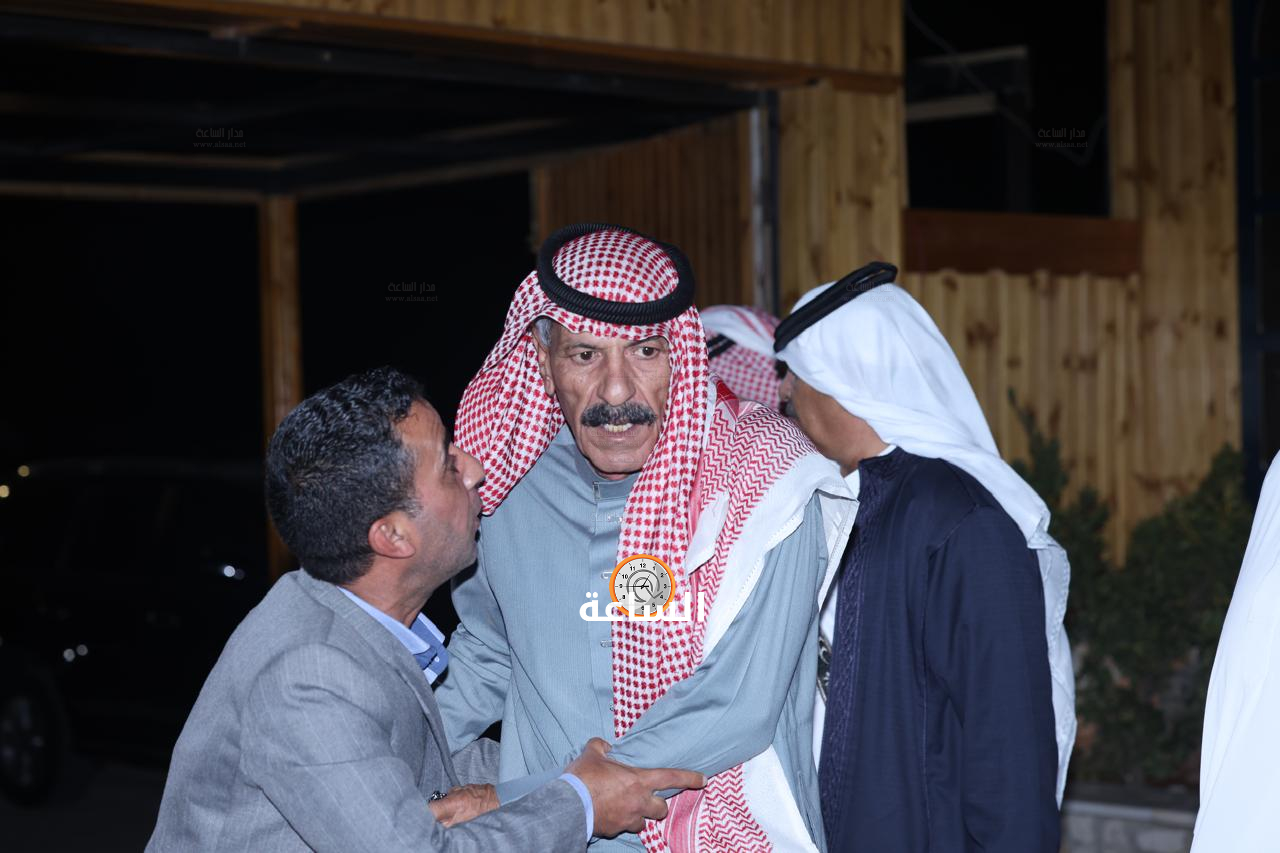 Madar Al-Saa Images 0.6445106864527594