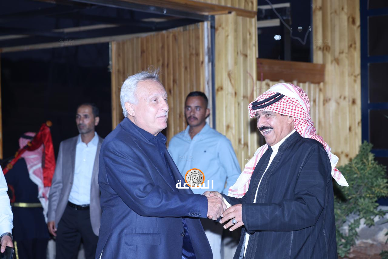 Madar Al-Saa Images 0.4217567151248952