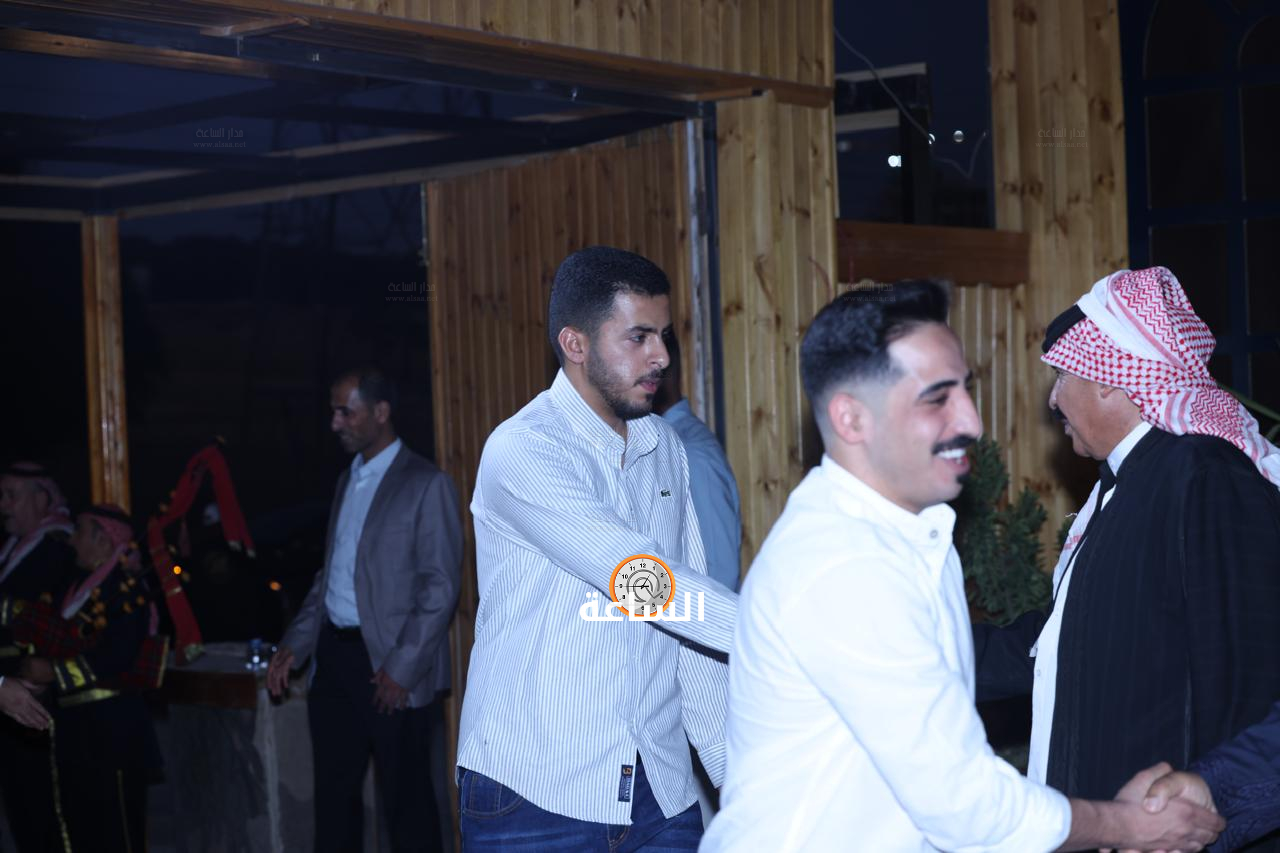 Madar Al-Saa Images 0.6918556825403377