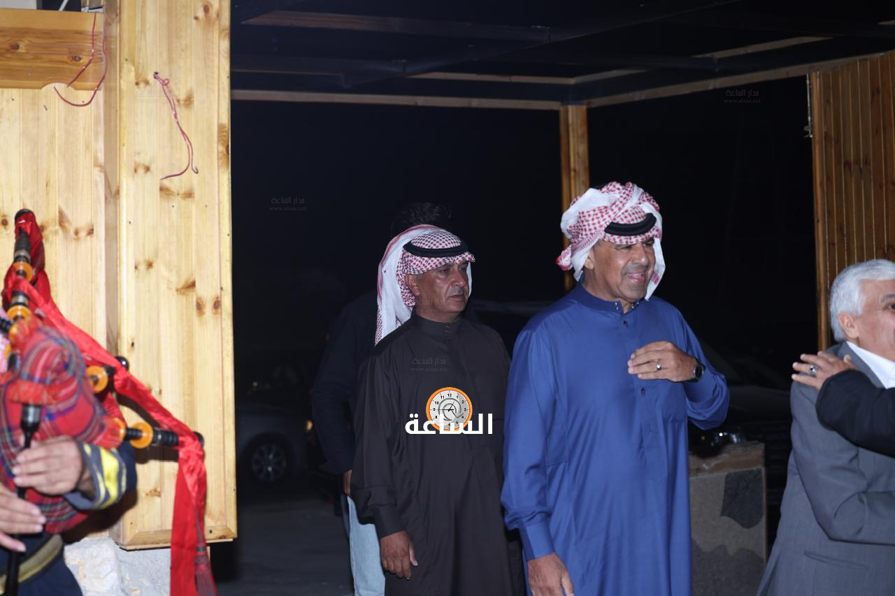 Madar Al-Saa Images 0.23062740272114568